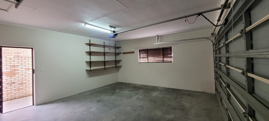 3 Bedroom Property for Sale in Dormehls Drift Western Cape
